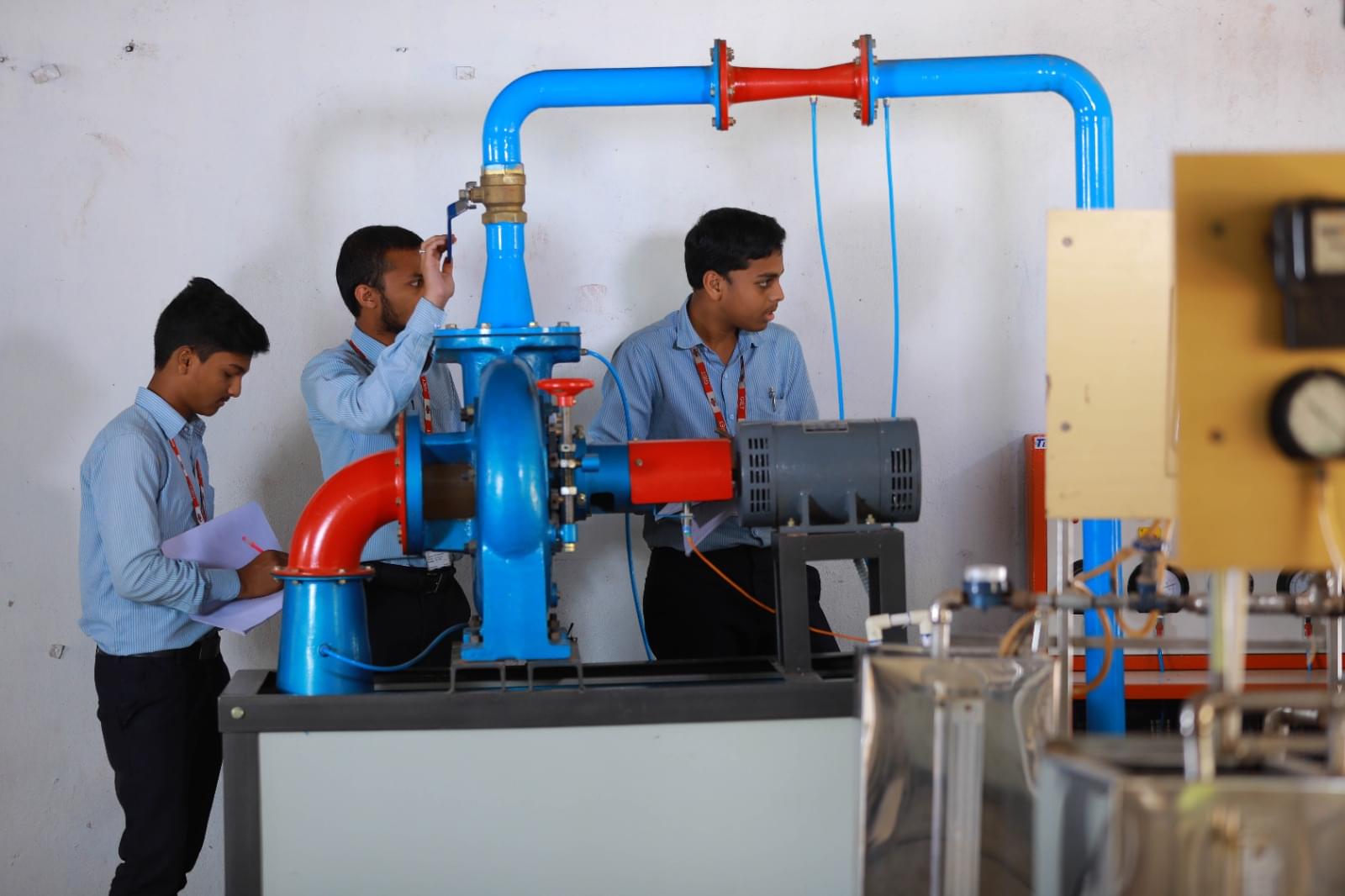 Godavari Global University Labs photo 11